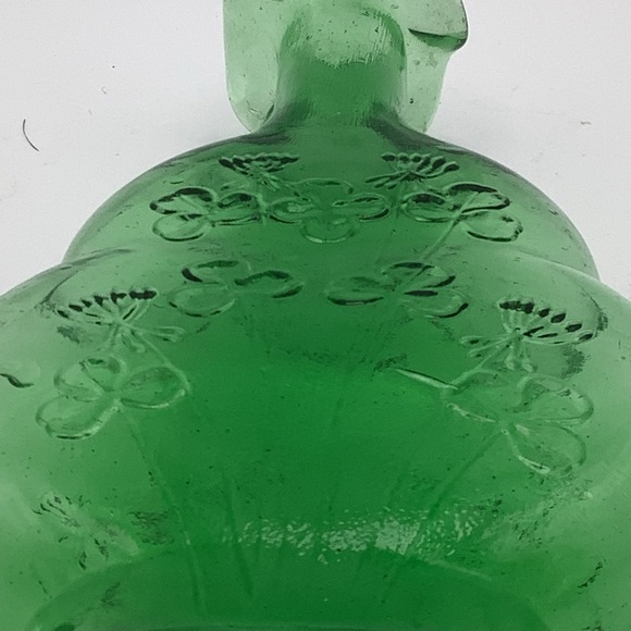 Green Glass Ruffle Top Vase with Embossd Shamrocks - Picture 9 of 11